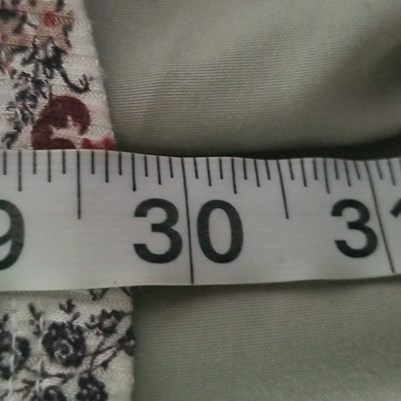 Westport Women's Floral Top - Picture 11 of 11